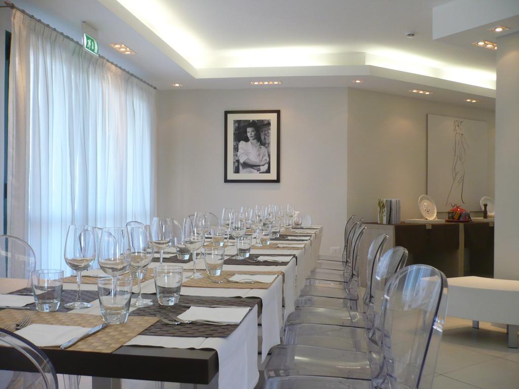 Hotel Ambrosio La Corte ออลเบีย ภายนอก รูปภาพ
